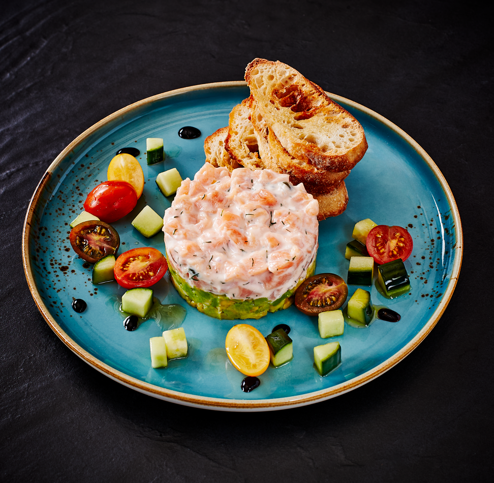 SALMON TARTARE